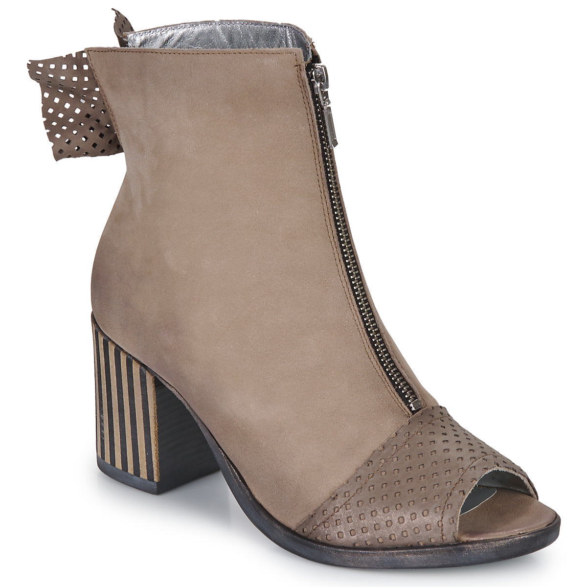 Stivaletti Donna Papucei STU Beige