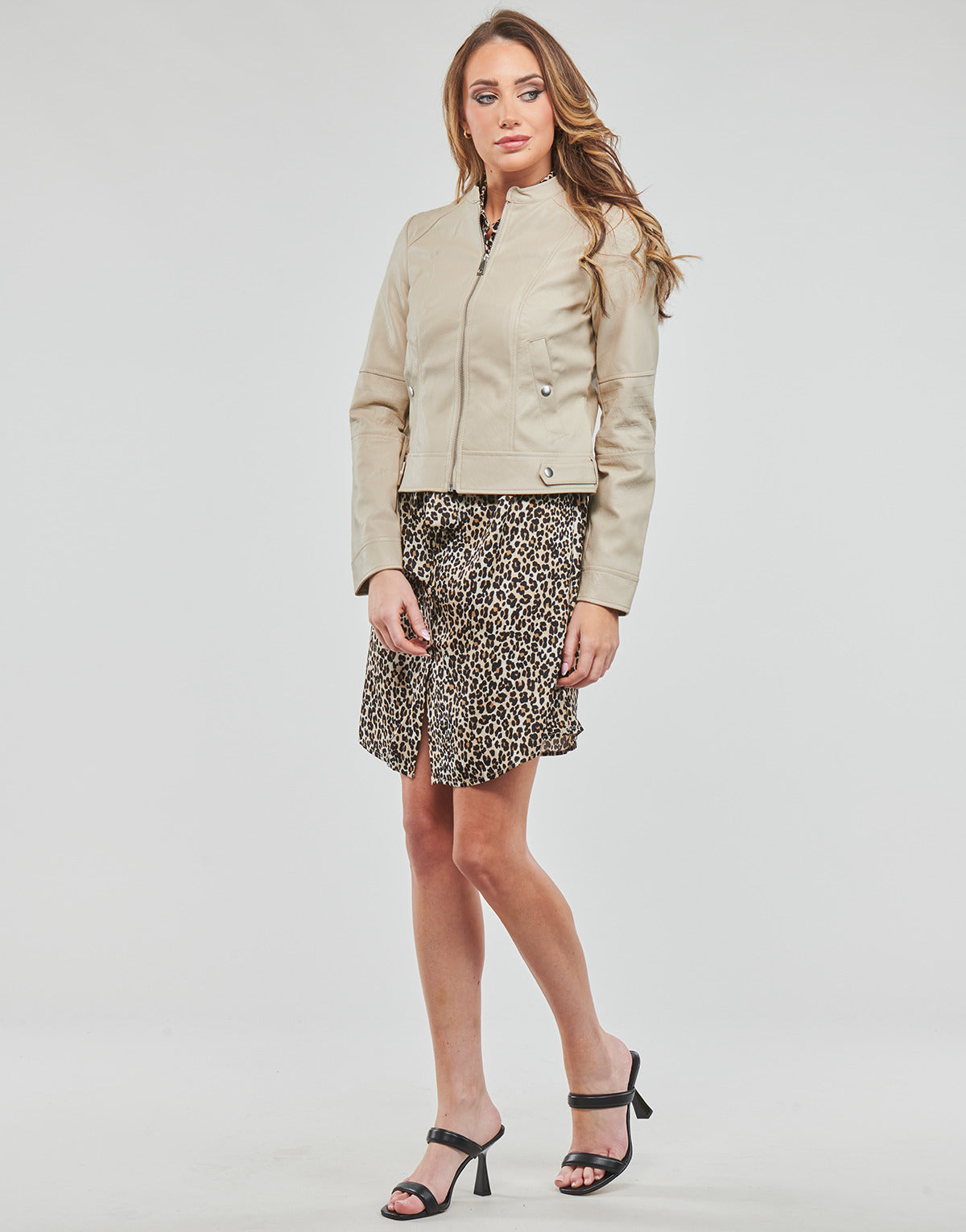 Giacca in pelle Donna Vero Moda VMLOVE LAVINE SHORT COATED JACKET Beige