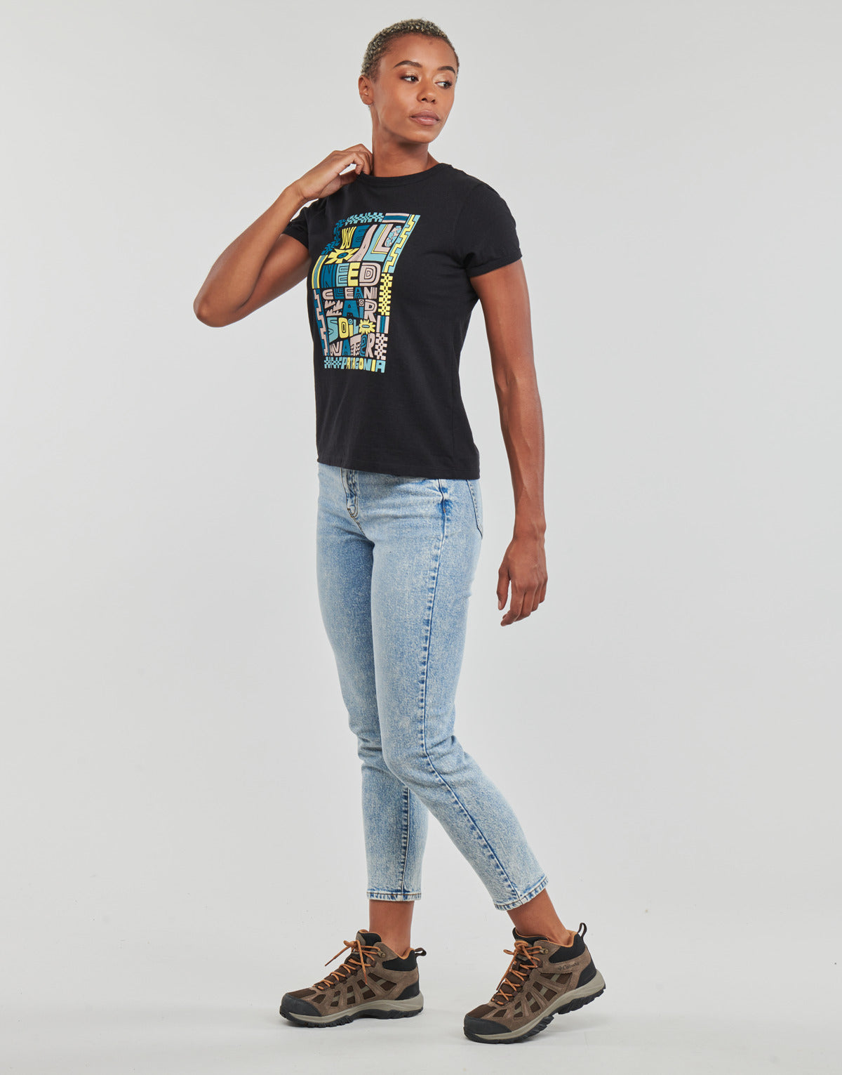 T-shirt Donna Patagonia  W'S WE ALL NEED RINGER RESPONSIBILI-TEE  Nero