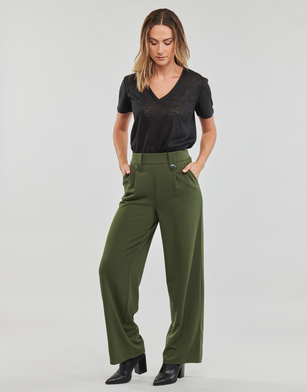Pantaloni morbidi / Pantaloni alla zuava Donna Only  ONLSANIA BUTTON PANT JRS  Kaki