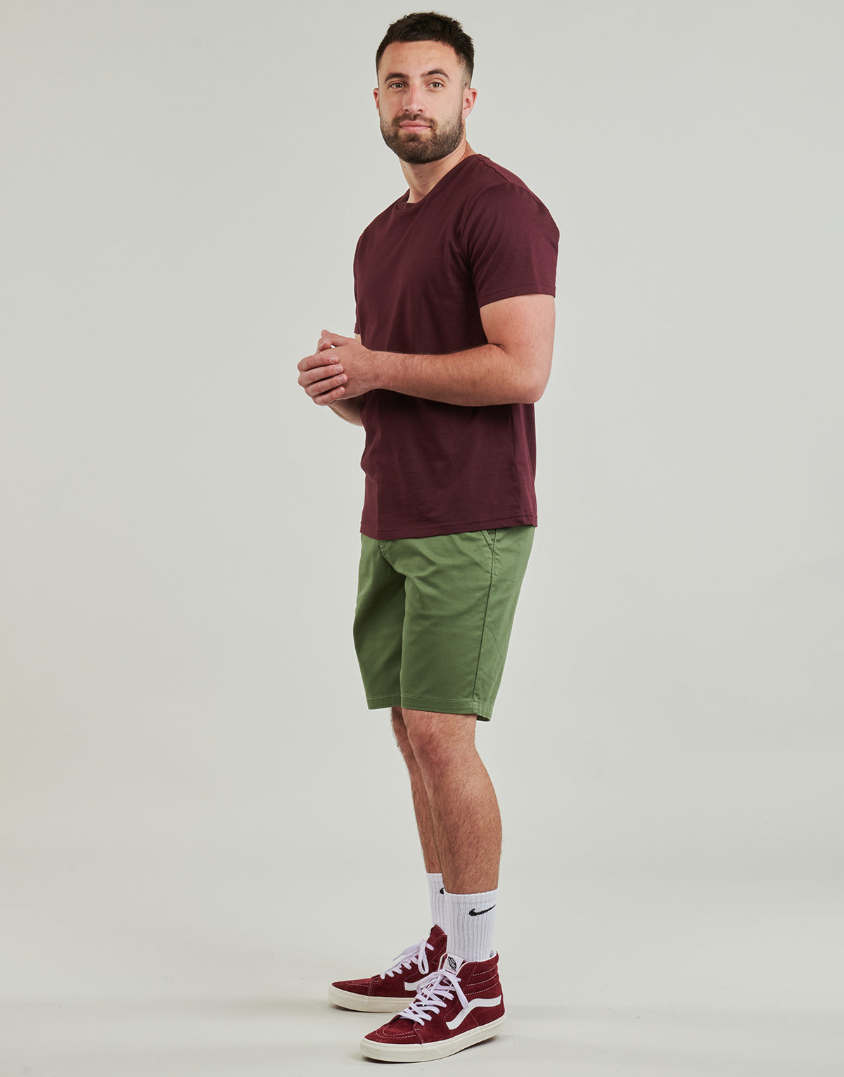 Pantaloni corti Uomo Vans  CHINO  Kaki