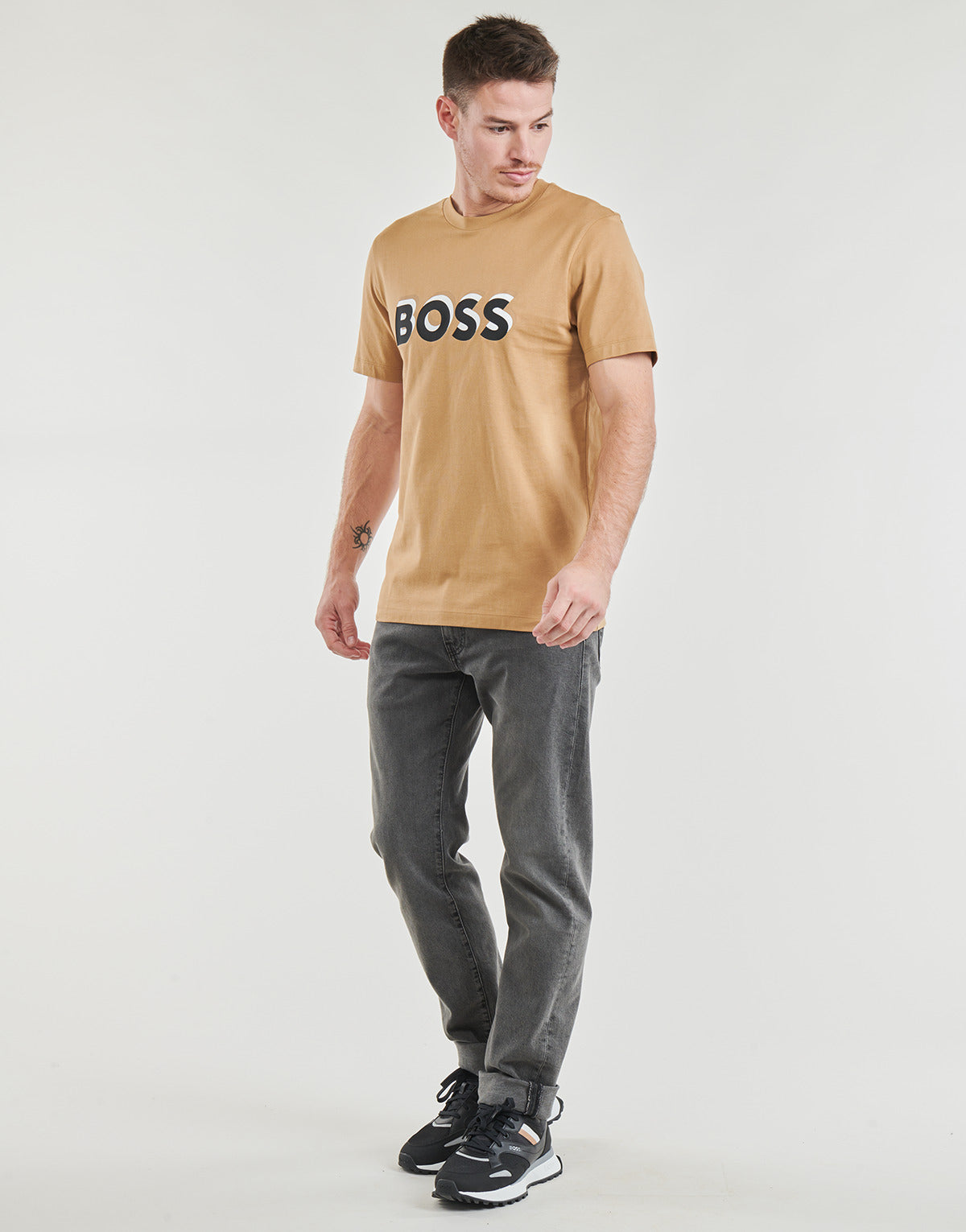 T-shirt Uomo BOSS  Tiburt 427  Beige