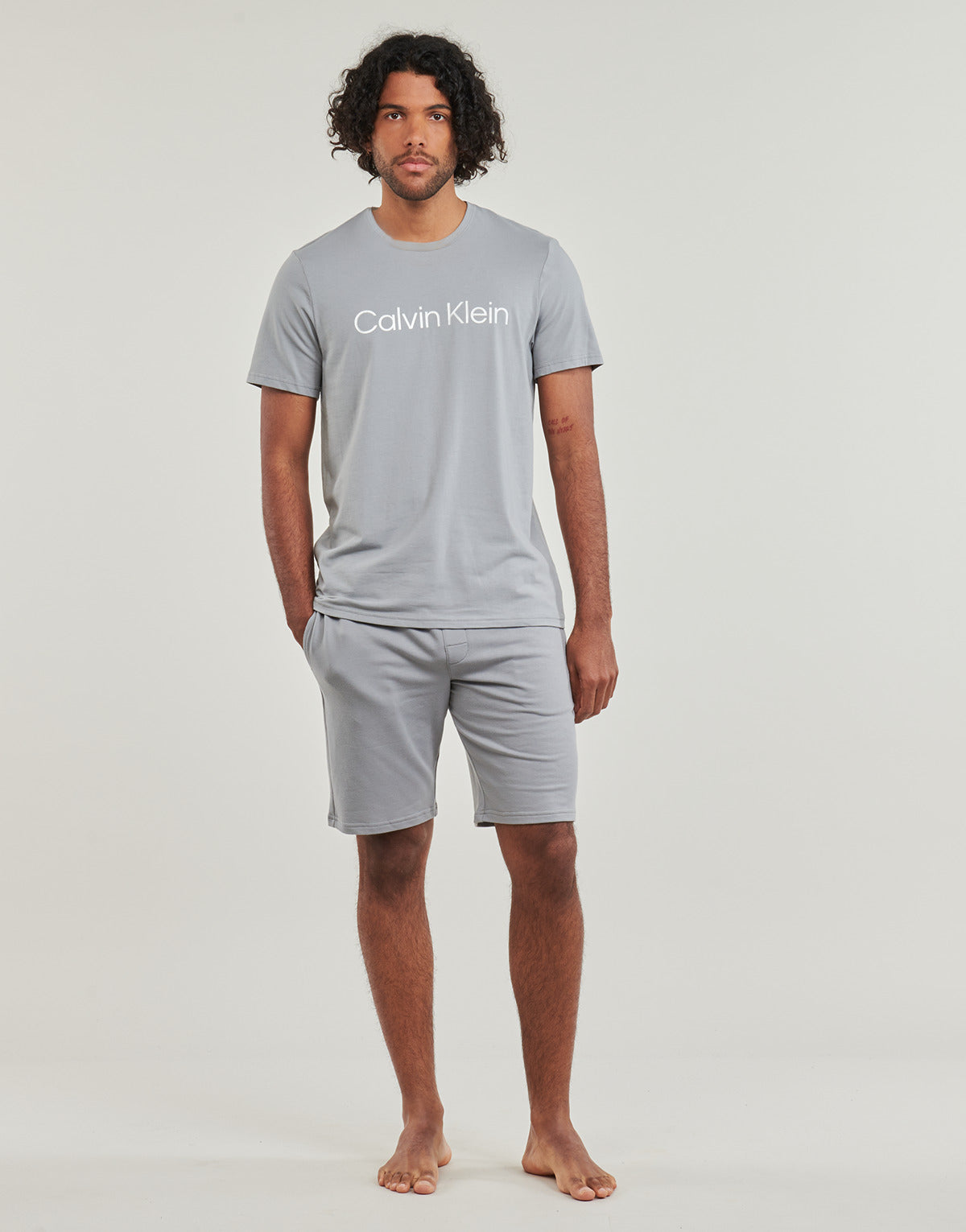 Pantaloni corti Uomo Calvin Klein Jeans  SLEEP SHORT  Grigio