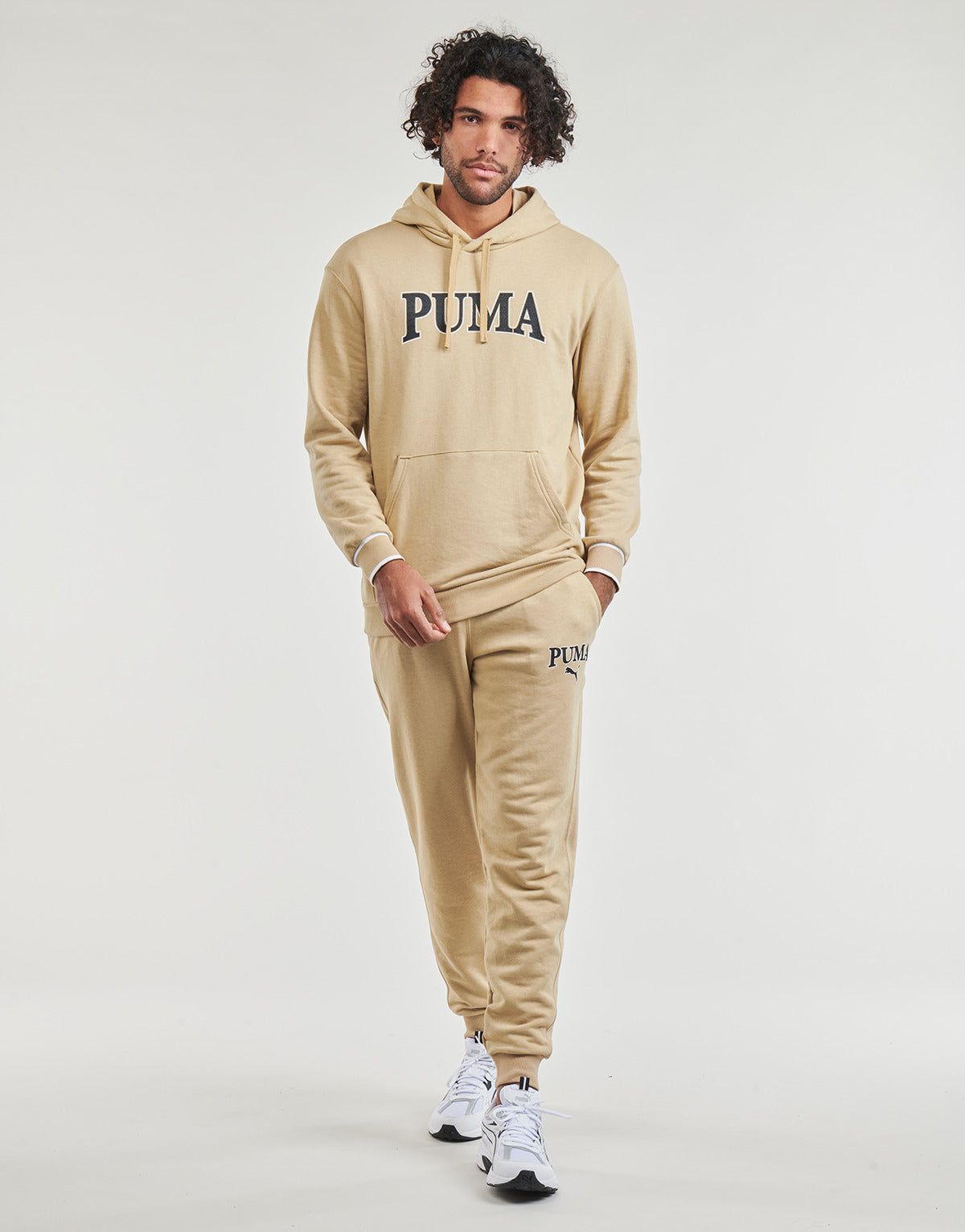 Pantaloni Sportivi Uomo Puma  PUMA SQUAD SWEATPANTS TR CL  Beige