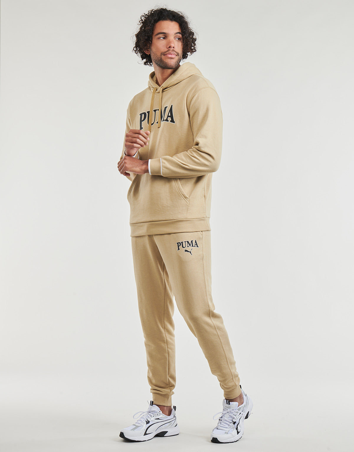 Pantaloni Sportivi Uomo Puma  PUMA SQUAD SWEATPANTS TR CL  Beige