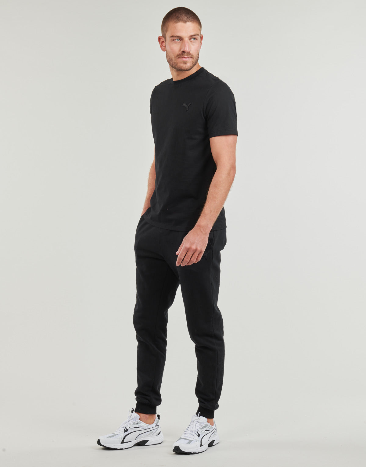 T-shirt Uomo Puma  BETTER ESSENTIALS MADE IN FRANCE  Nero