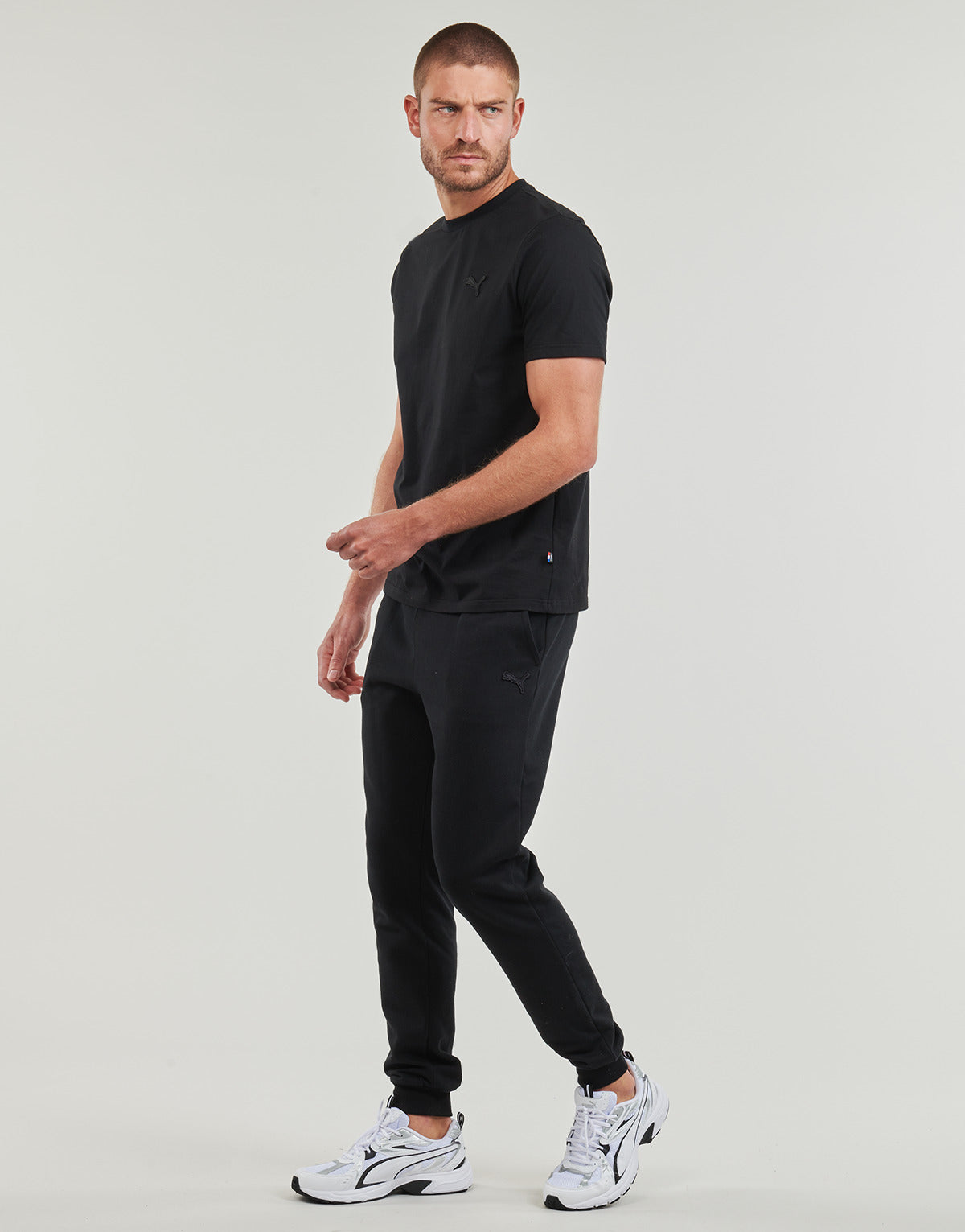 Pantaloni Sportivi Uomo Puma  BETTER ESSENTIALS MIF MADE IN FRANCE  Nero