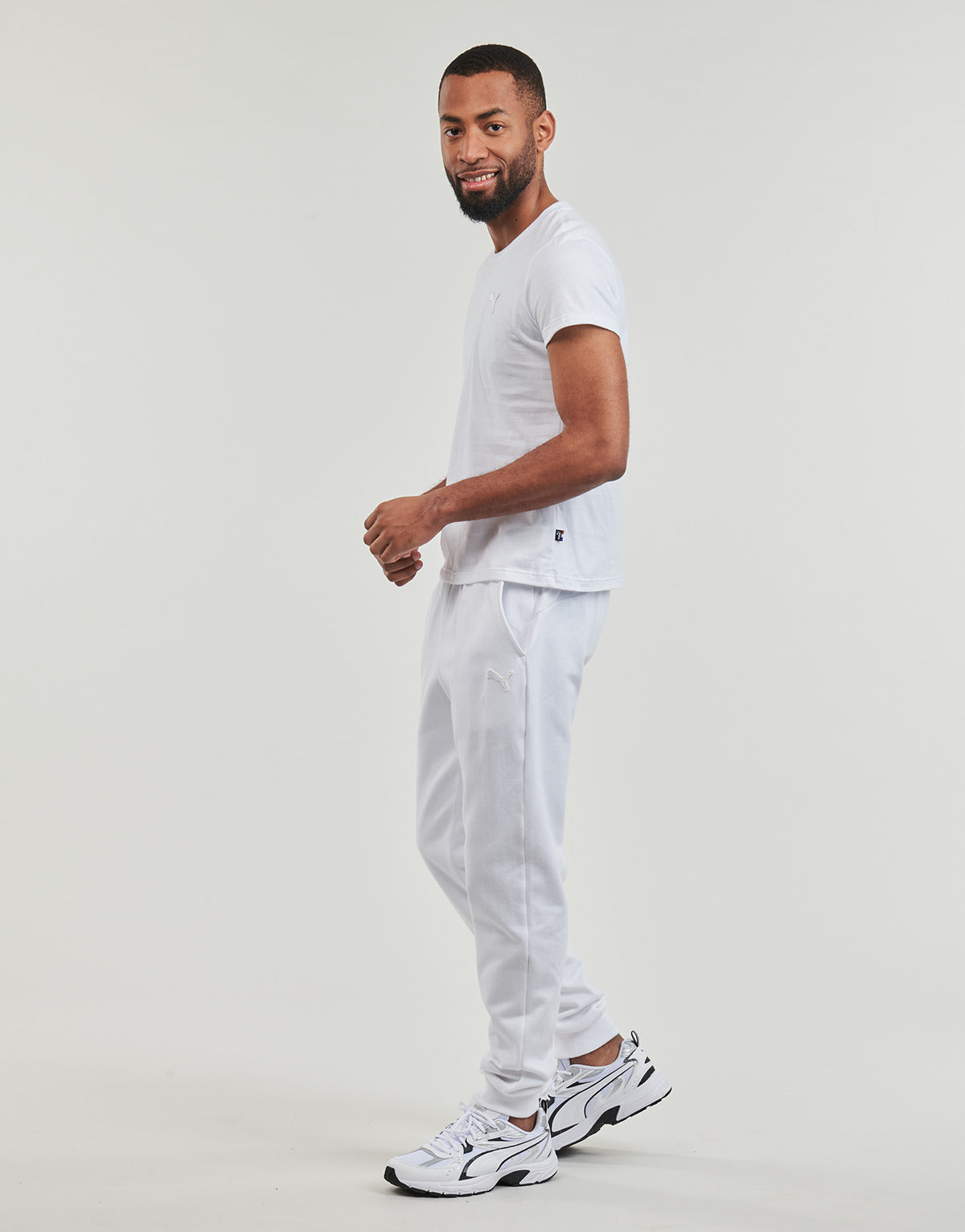 Pantaloni Sportivi Uomo Puma  BETTER ESSENTIALS MIF MADE IN FRANCE  Bianco