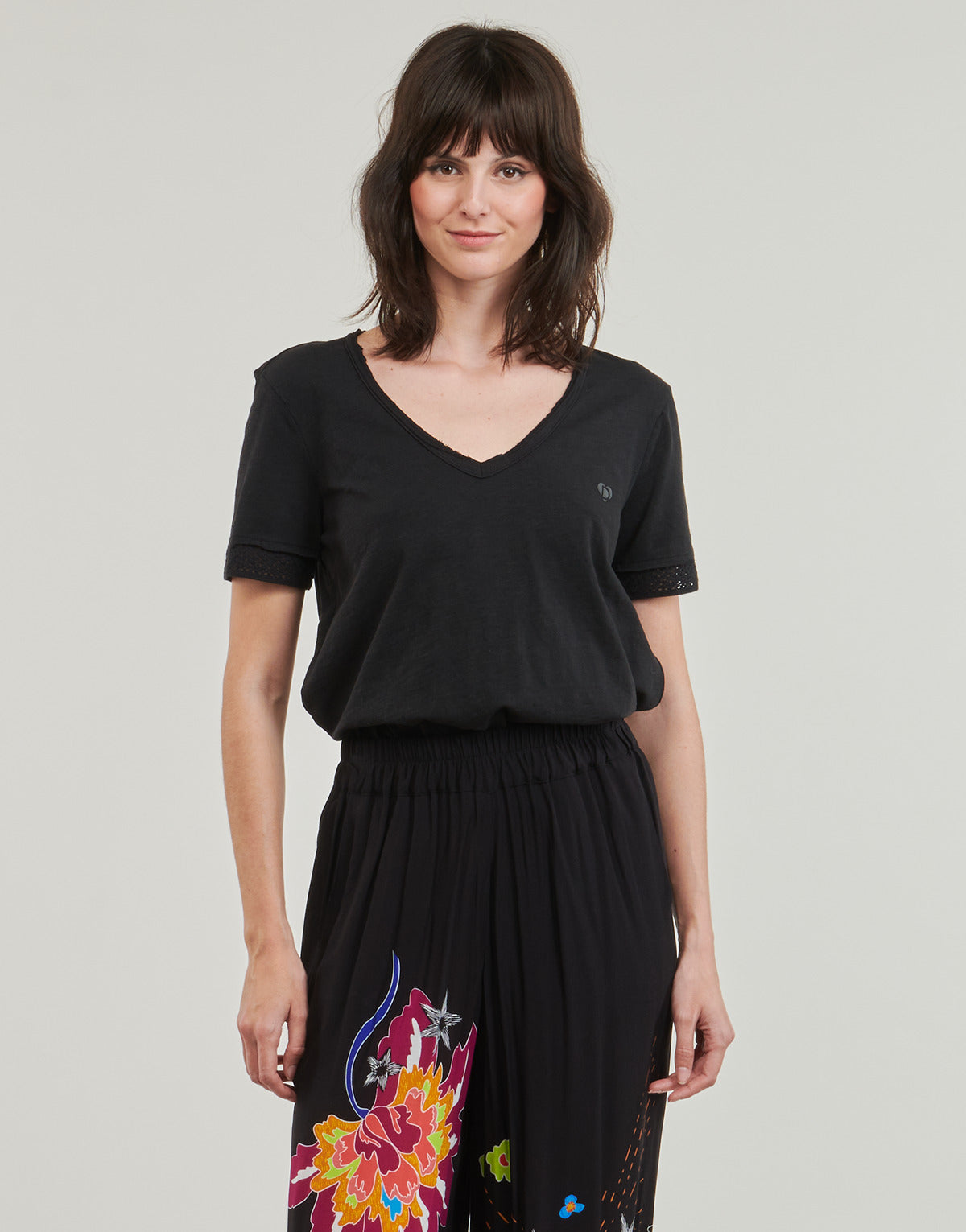 T-shirt Donna Desigual  TS_DAMASCO  Nero