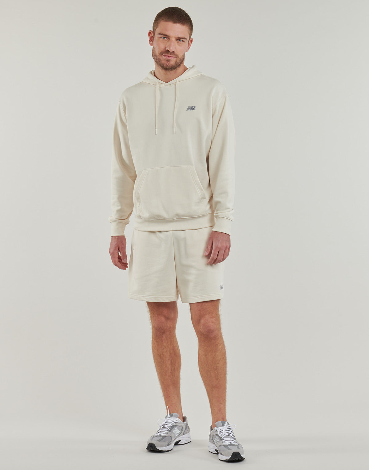 Pantaloni corti Uomo New Balance  FLEECE SHORT  Beige