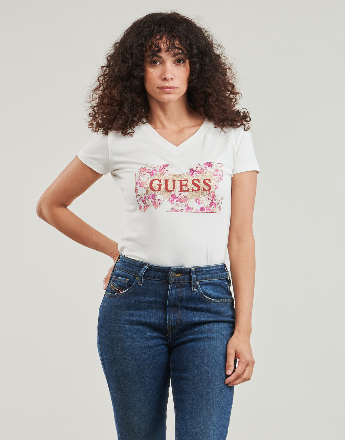 T-shirt Donna Guess  LOGO FLOWERS  Bianco