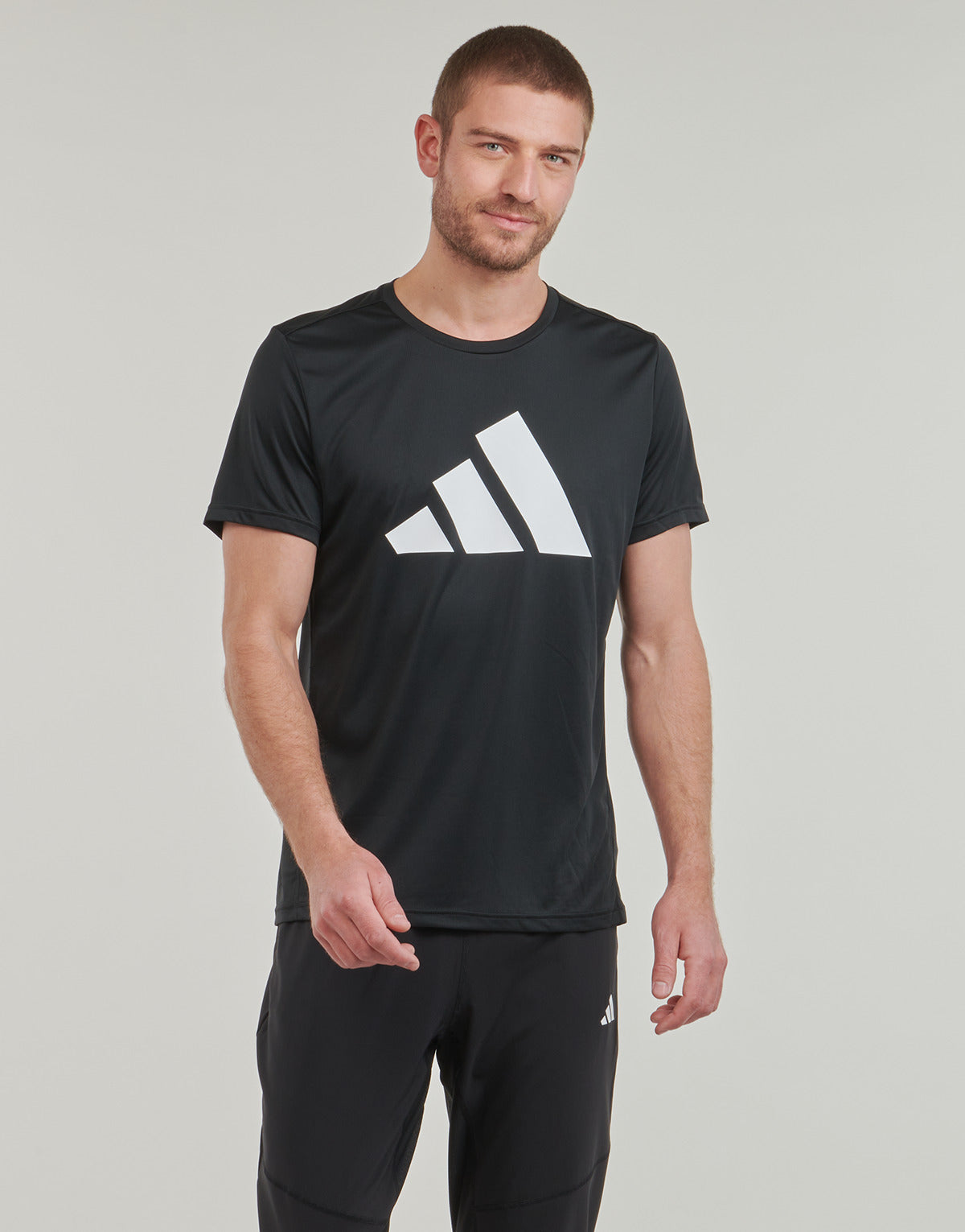 T-shirt Uomo adidas  RUN IT TEE  Nero