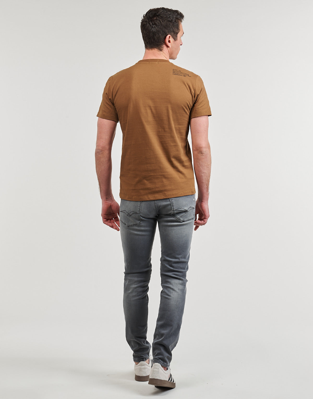 T-shirt Uomo Replay  M6665A-000-23608P  Marrone