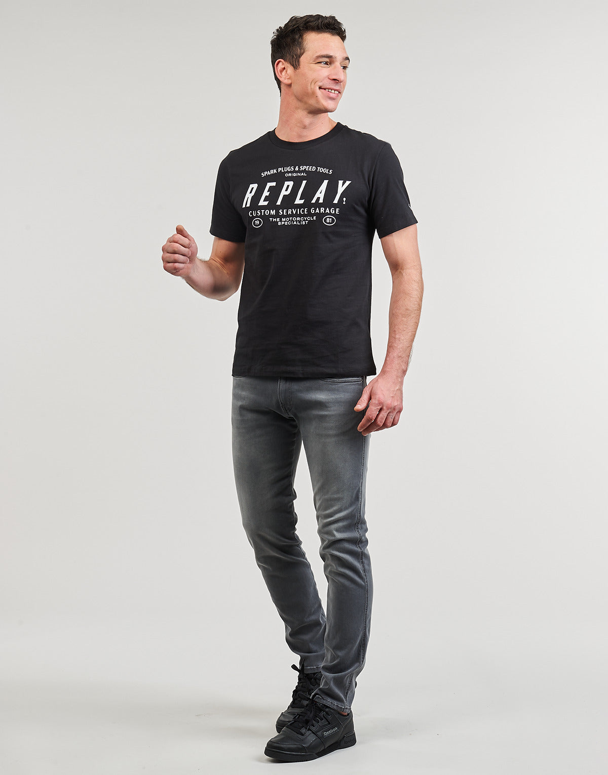 T-shirt Uomo Replay  M6840-000-2660  Nero