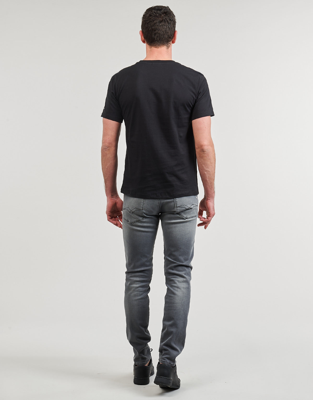 T-shirt Uomo Replay  M6840-000-2660  Nero