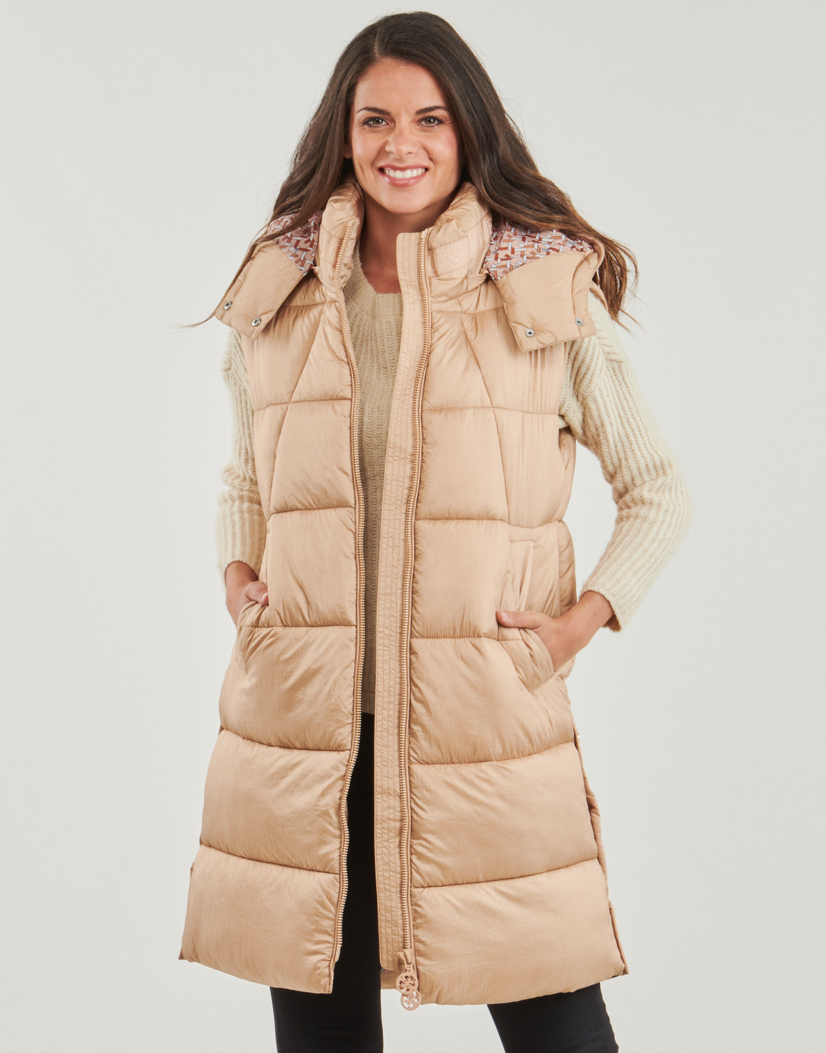Piumino Donna Guess ELEONORA LONG PUFFER Beige