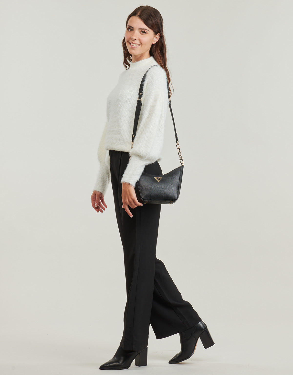 Maglione Donna Guess KEYLA CN LS SWTR Bianco