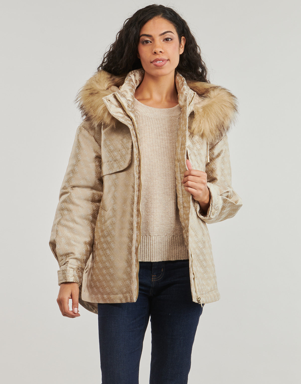 Parka Donna Guess  ELLY LOGO JACQUARD PARKA  Beige