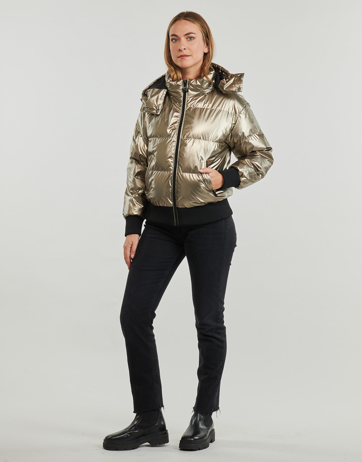 Piumino Donna Guess BICE METALLIC HOODIE PUFFER Oro