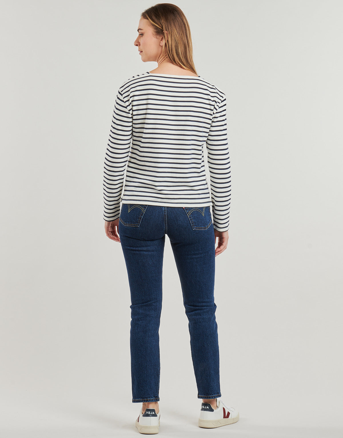 T-shirts a maniche lunghe Donna Levis BAY SAILOR LS TEE Bianco