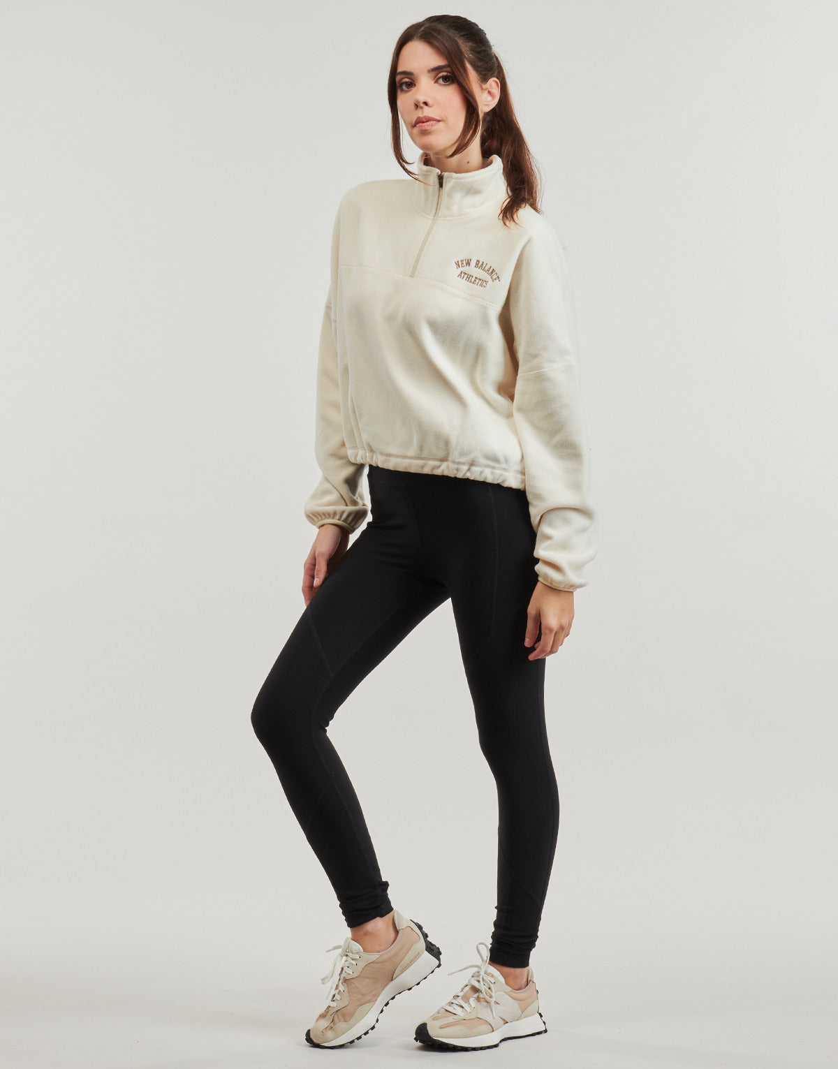 Felpa Donna New Balance  WARMING HALF ZIP  Beige