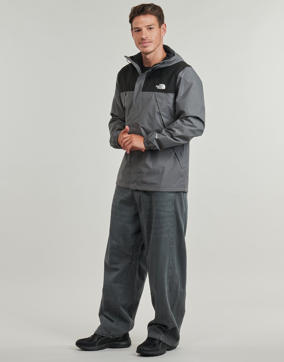 Giubbotto Uomo The North Face  Antora Jacket  Grigio
