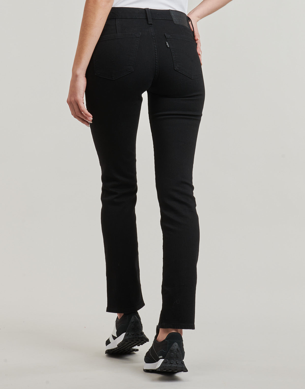 Jeans Slim Donna Levis  712 SLIM WELT POCKET  Nero