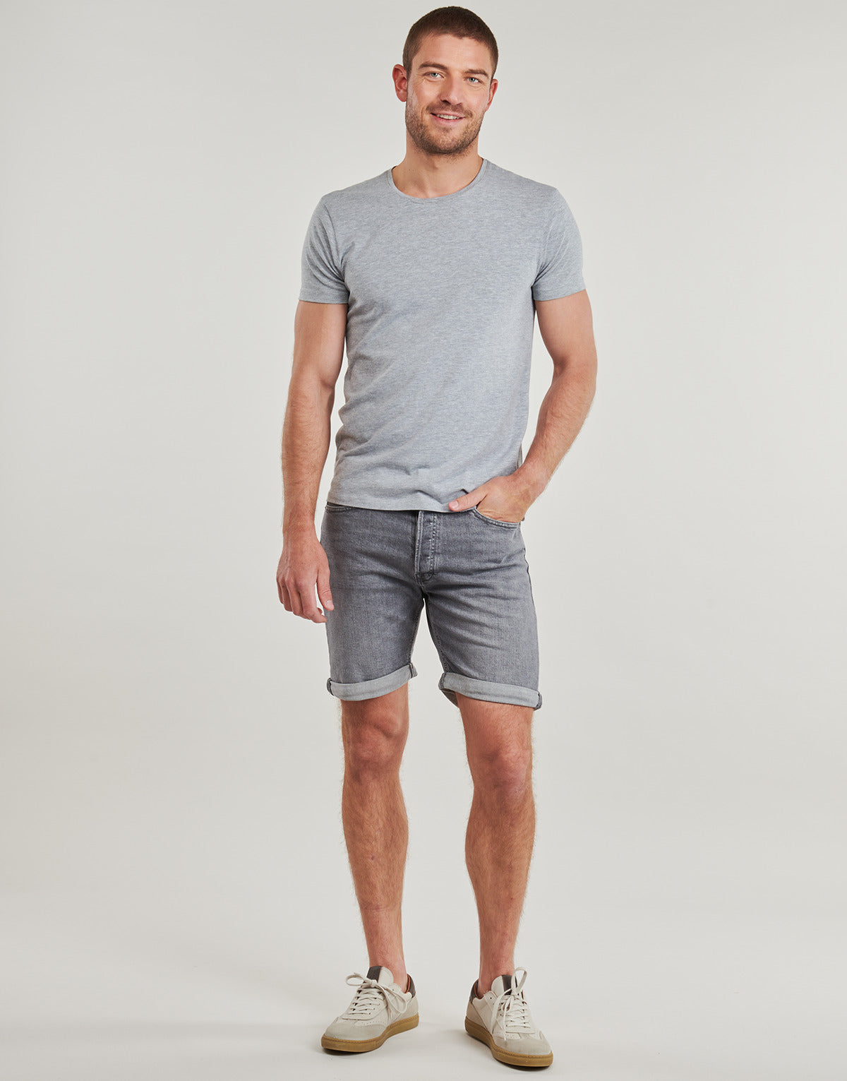 Pantaloni corti Uomo Jack & Jones  JJIRICK  Grigio