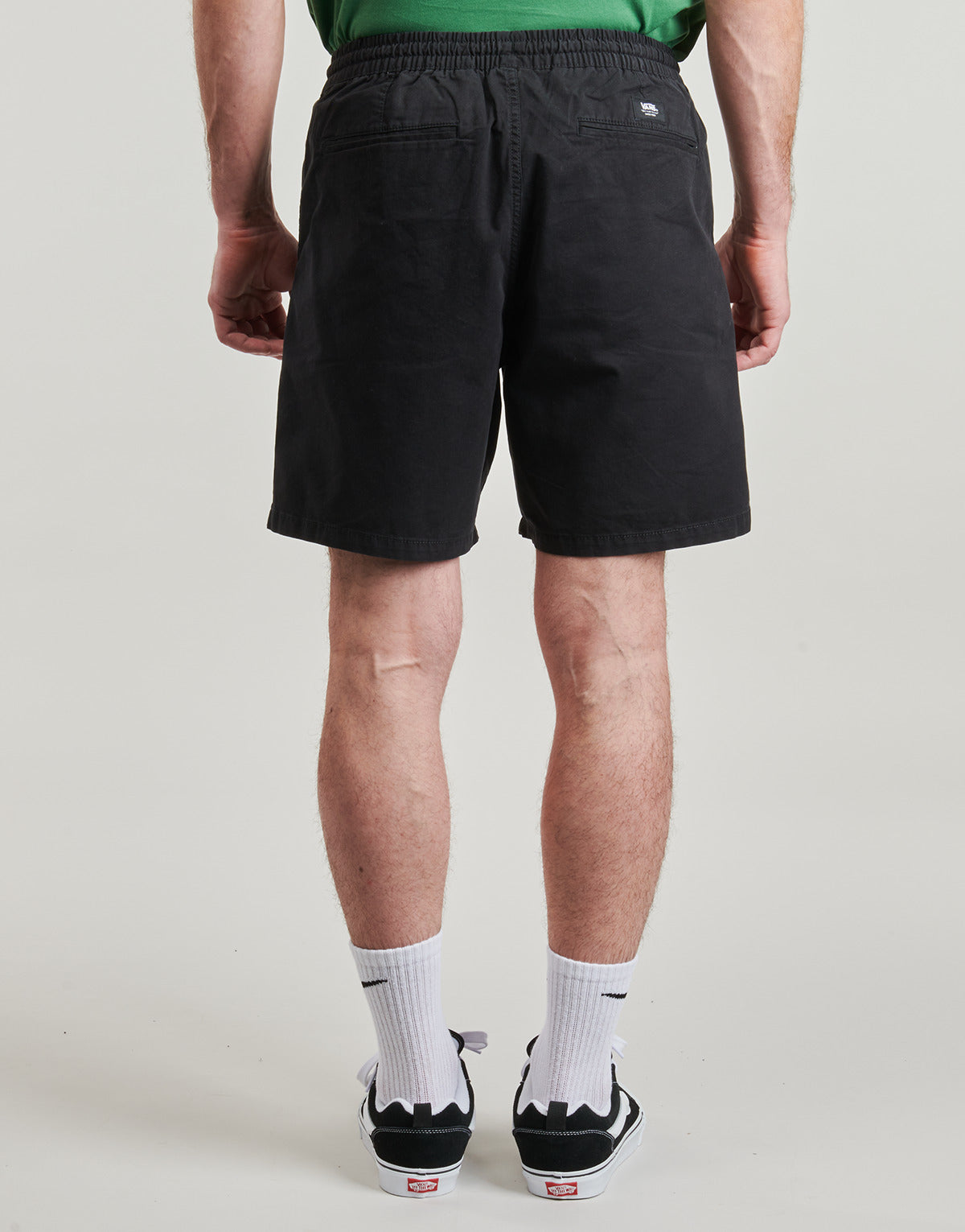 Pantaloni corti Uomo Vans MN RANGE RELAXED ELASTIC SHORT Nero