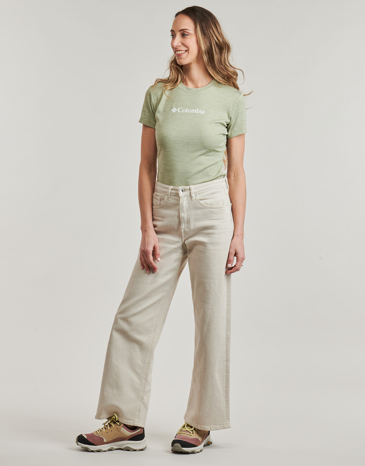 T-shirt Donna Columbia COLUMBIA MOVE SHORT SLEEVE TEE Verde