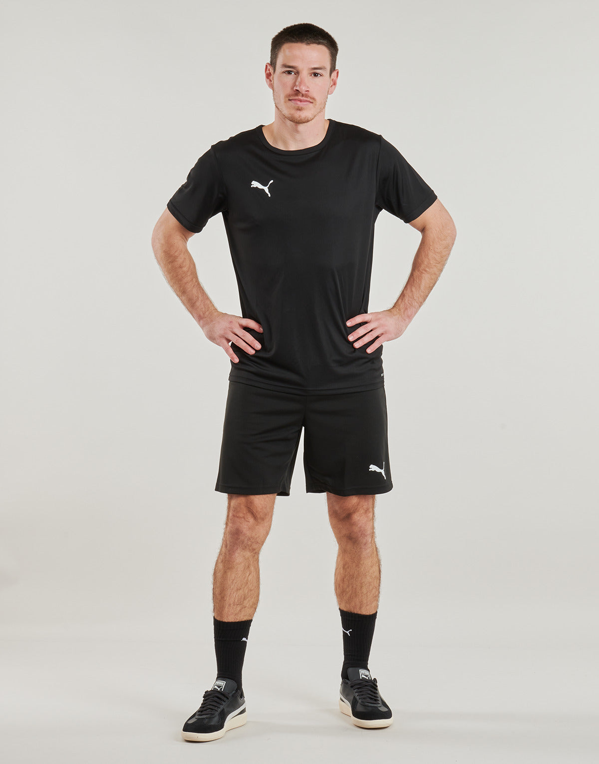 Pantaloni corti Uomo Puma TEAMRISE MATCHDAY Nero