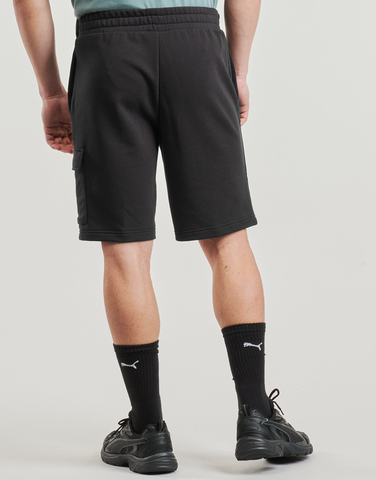 Pantaloni corti Uomo Puma ESS LOGO CARGO SHORTS Nero