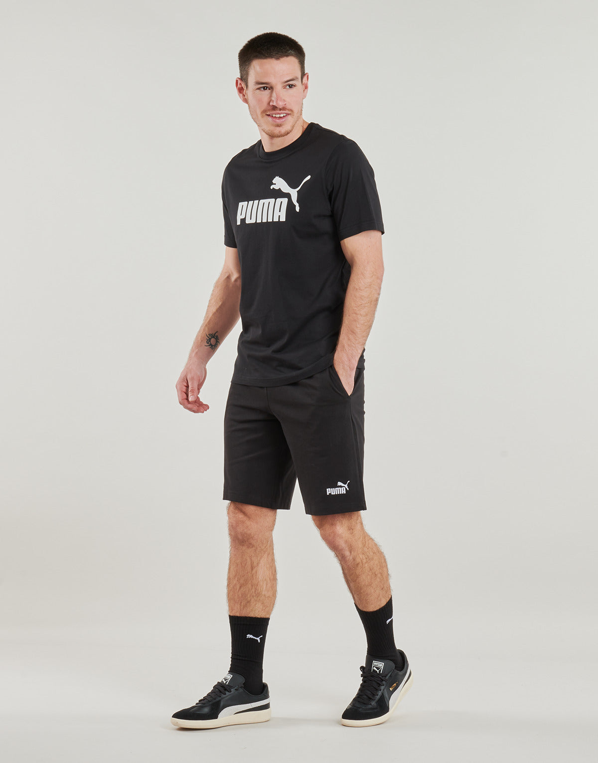 Pantaloni corti Uomo Puma ESS NO1 LOGO JERSEY SHORT Nero