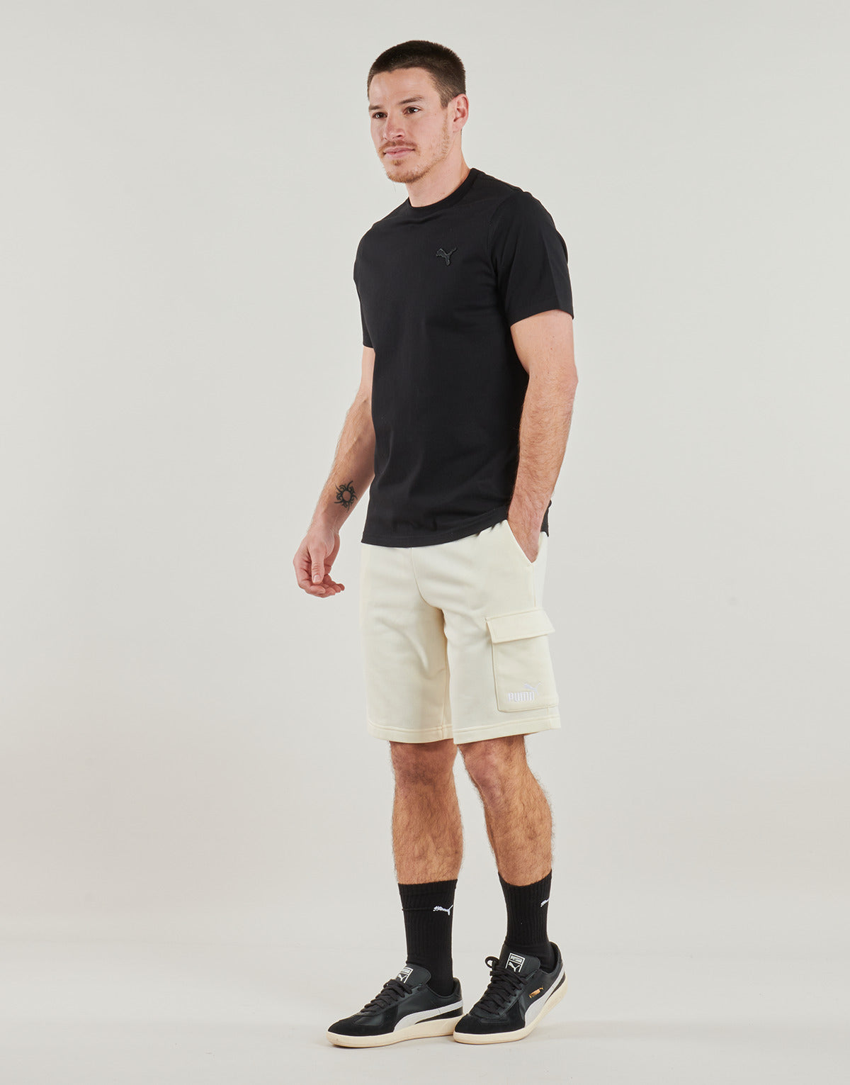 Pantaloni corti Uomo Puma ESS LOGO CARGO SHORTS Beige