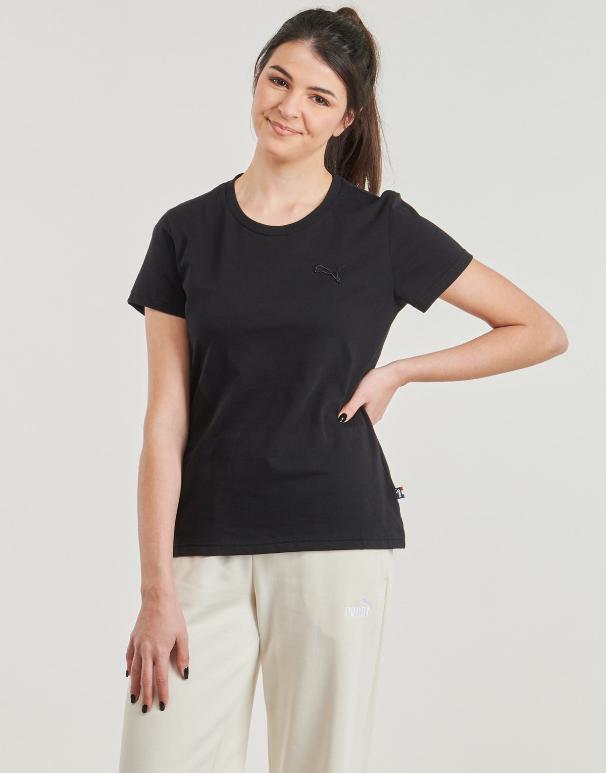 T-shirt Donna Puma TEE W MIF BADGE BRODE Nero