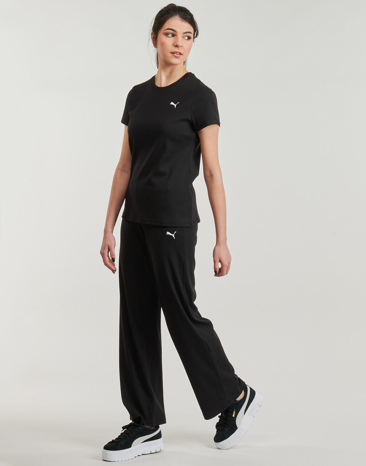 Pantaloni Sportivi Donna Puma ESS ELEVATED RIB PANT Nero