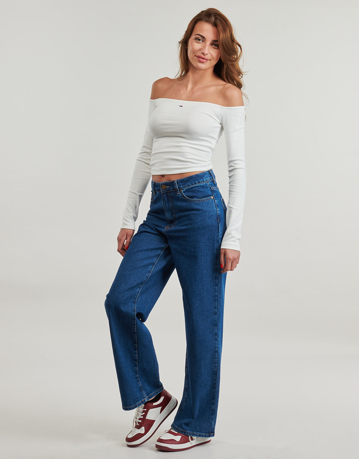 T-shirts a maniche lunghe Donna Tommy Jeans TJW SLIM ESSENTIAL BOAT NECK LS Bianco