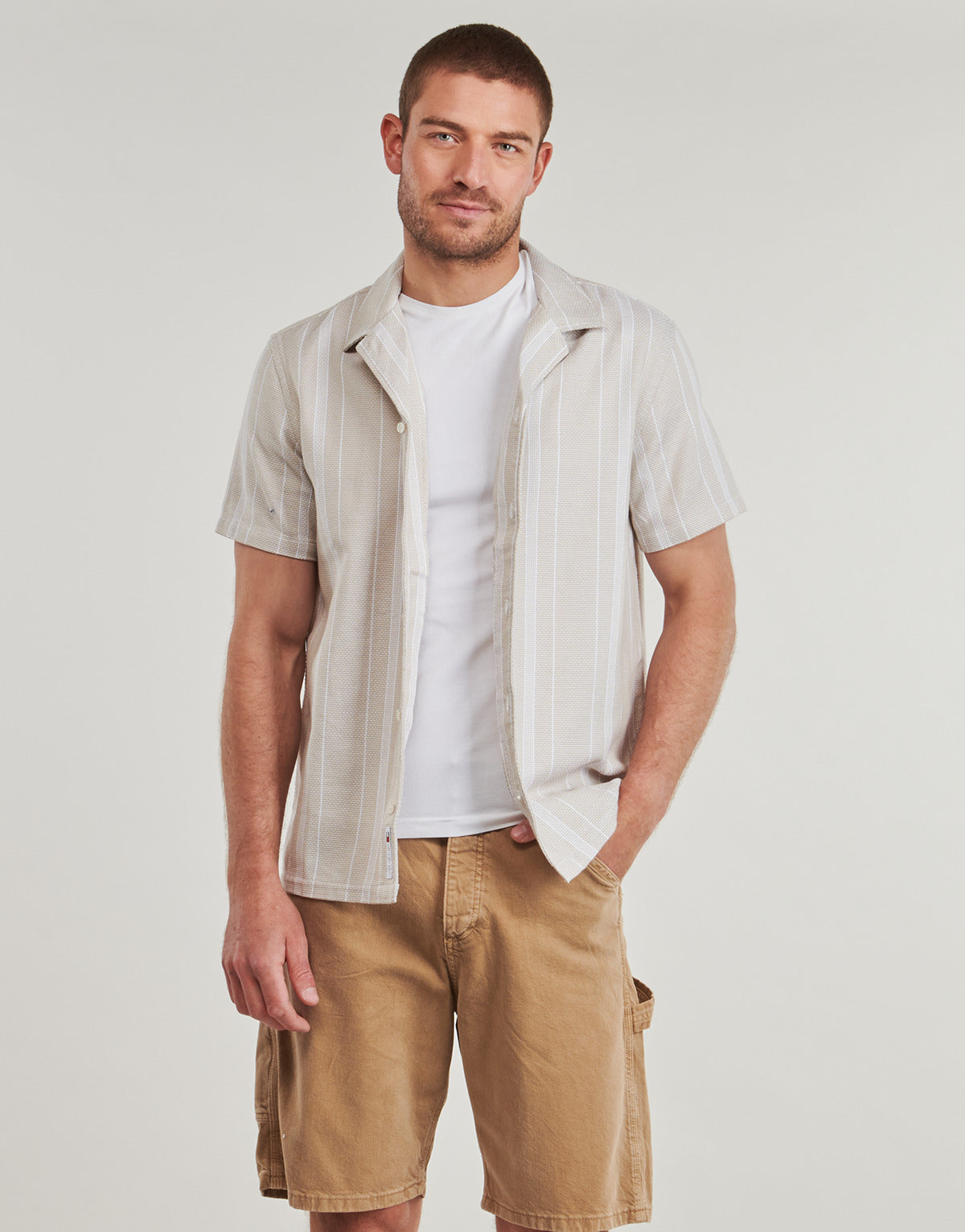 Camicia a maniche corte Uomo Tommy Jeans TJM TEXTURED REG CAMP SHIRT EXT Marrone