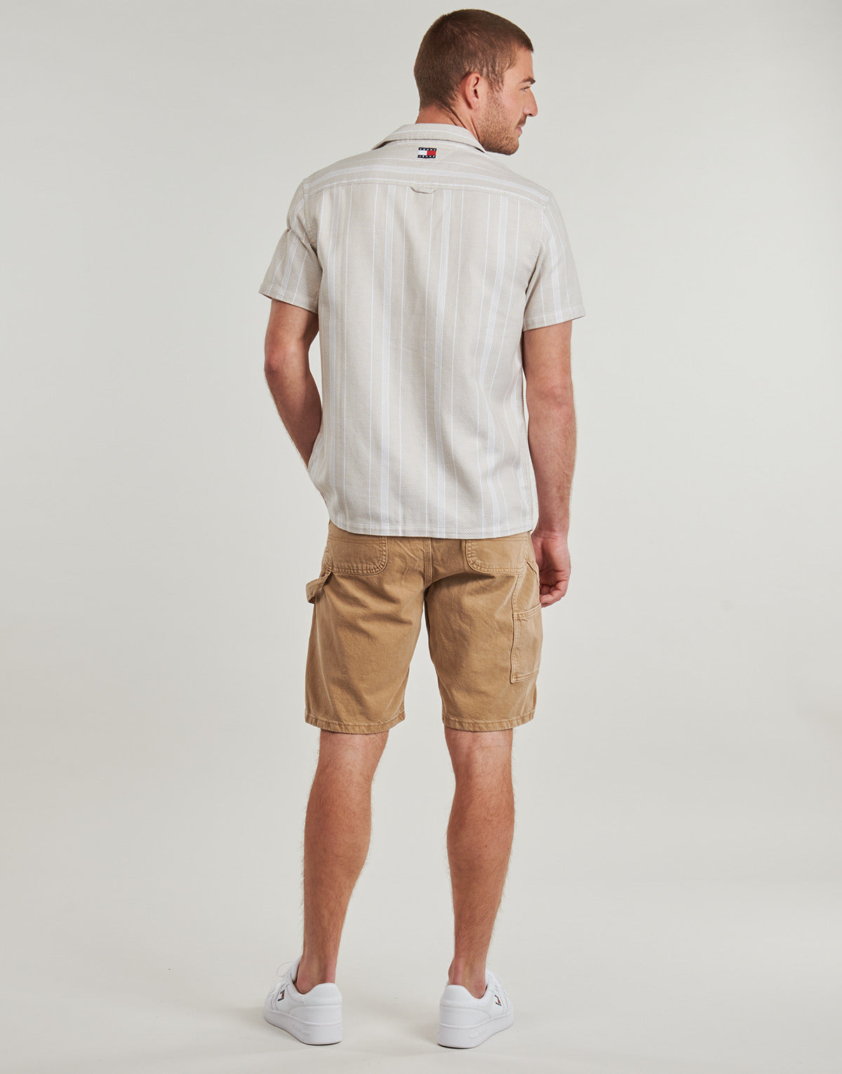 Camicia a maniche corte Uomo Tommy Jeans TJM TEXTURED REG CAMP SHIRT EXT Marrone