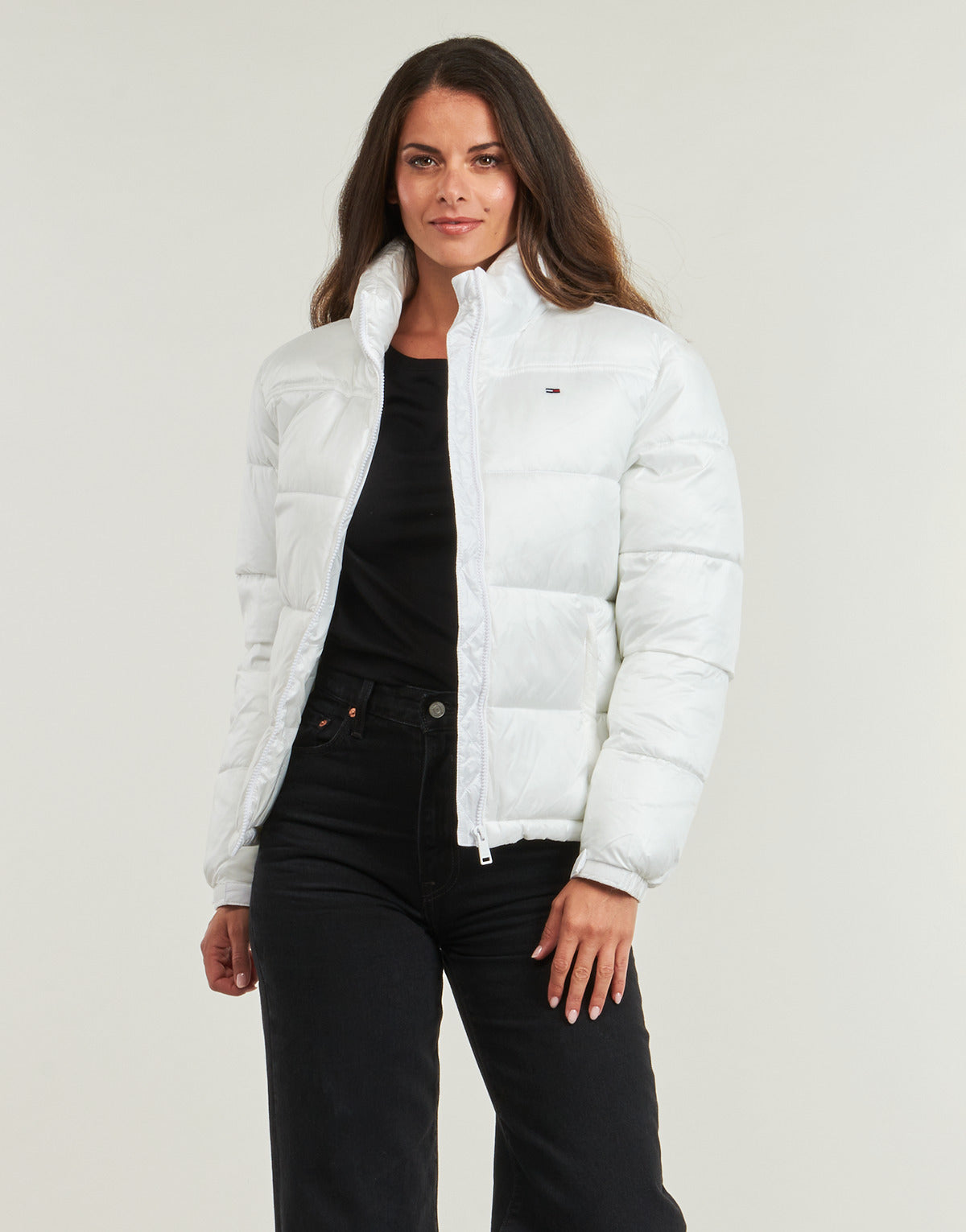 Piumino Donna Tommy Jeans  TJW PCKBL HOOD ESS PUFFER EXT  Bianco