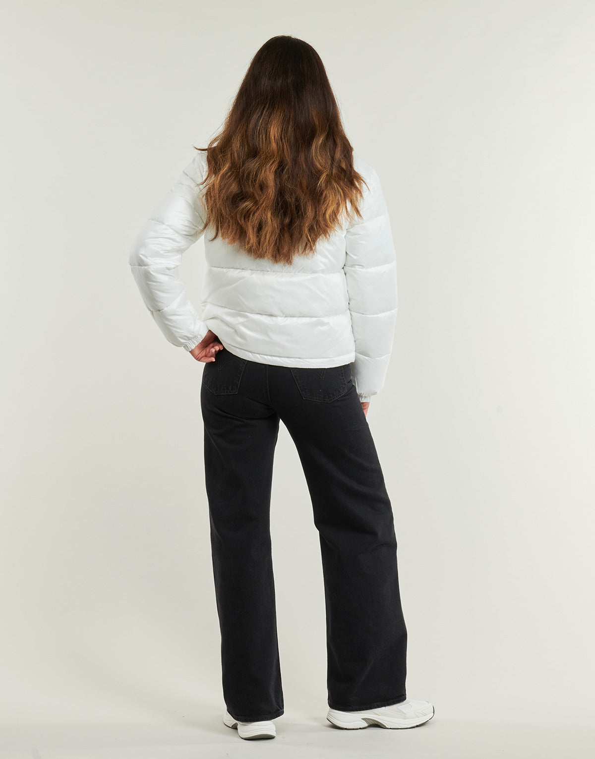 Piumino Donna Tommy Jeans  TJW PCKBL HOOD ESS PUFFER EXT  Bianco