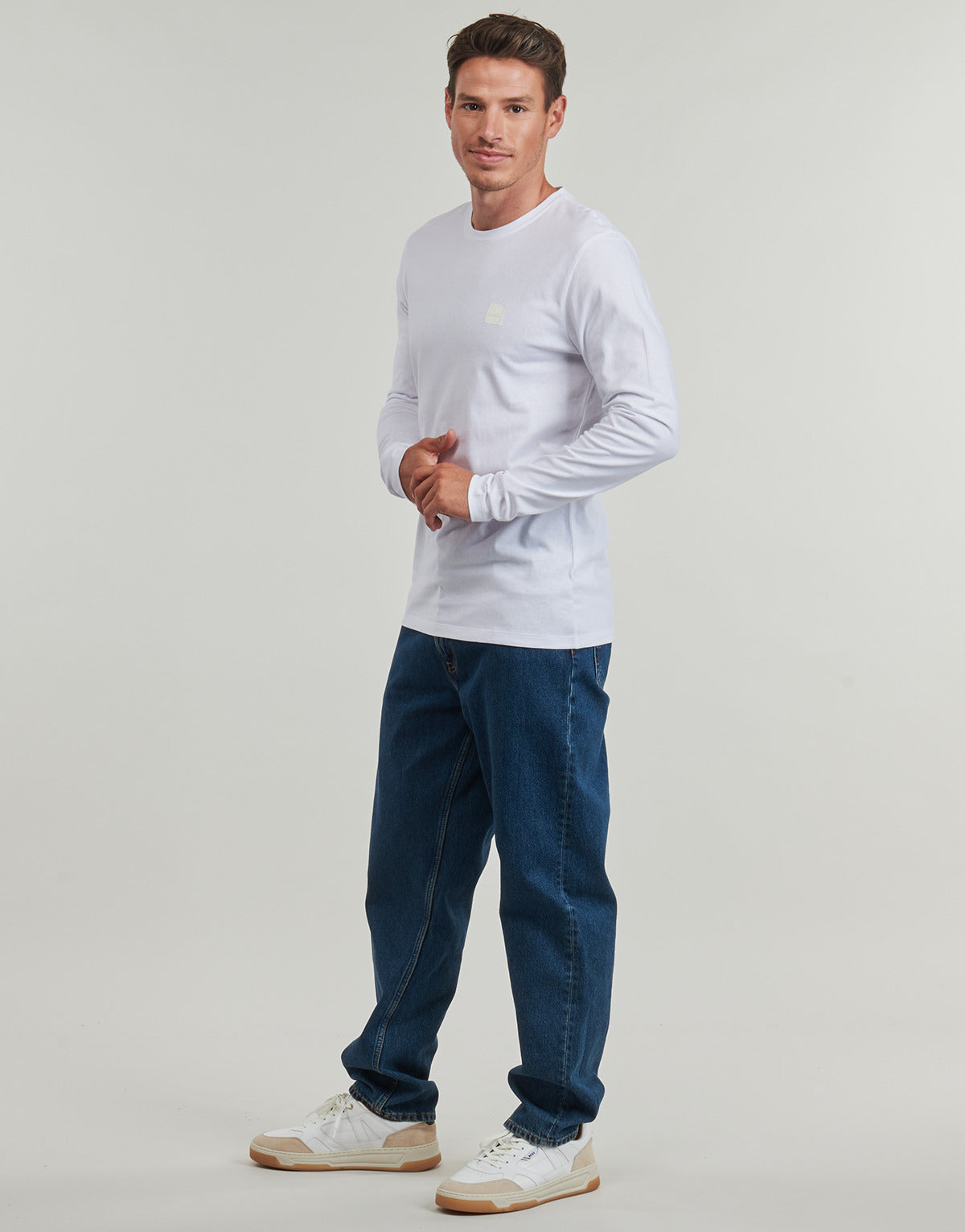 T-shirts a maniche lunghe Uomo BOSS  Tacks  Bianco