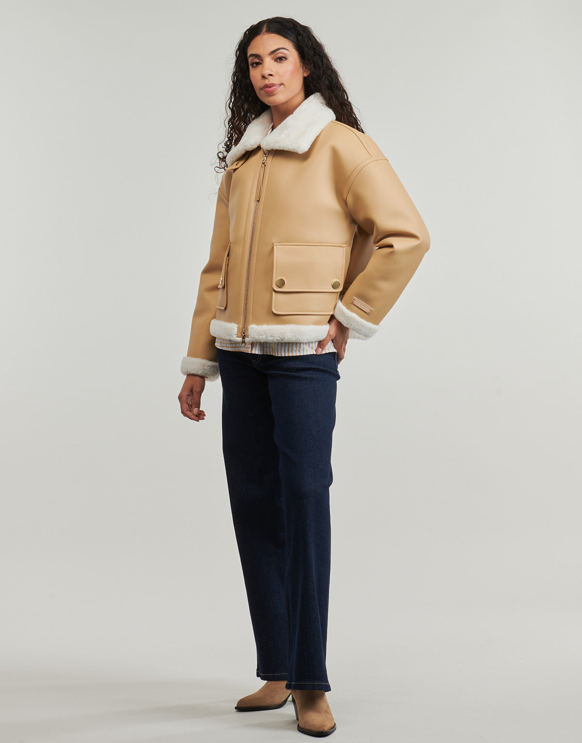 Giacca in pelle Donna Armani Exchange  BLOUSON JACKET  Beige