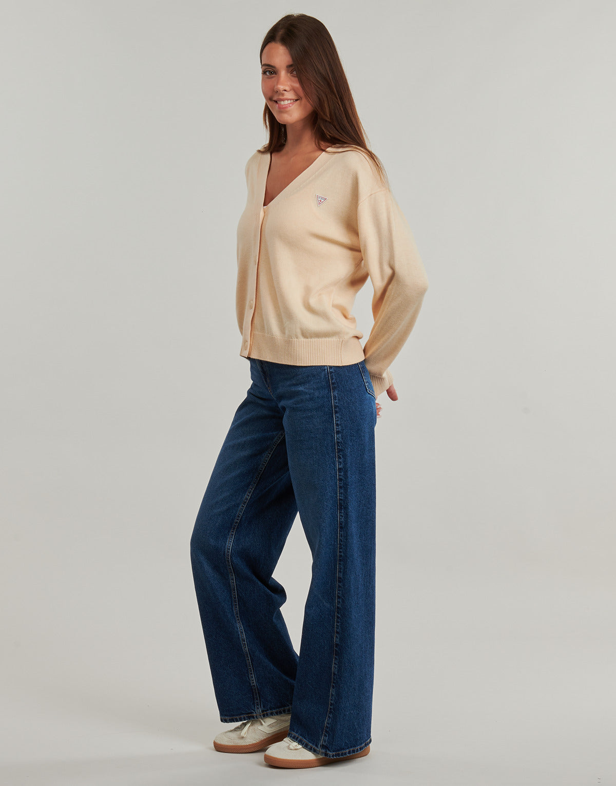 Gilet / Cardigan Donna Guess  GJ LS VN MINI TRIANGLE CARDI  Beige