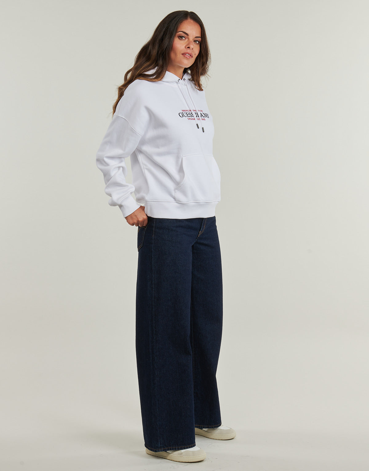 Felpa Donna Guess  GJ HOOD OS AMERICAN  Bianco