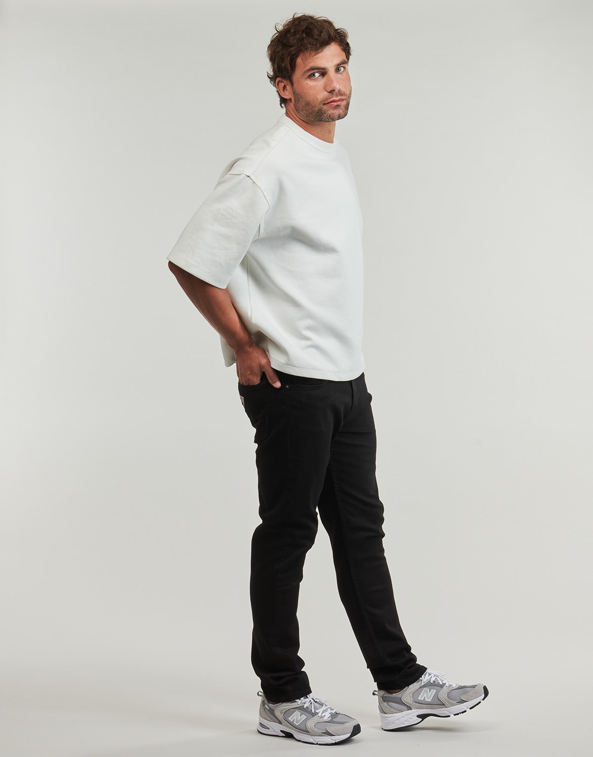 Jeans Slim Uomo Guess  G14 SLIM  Nero