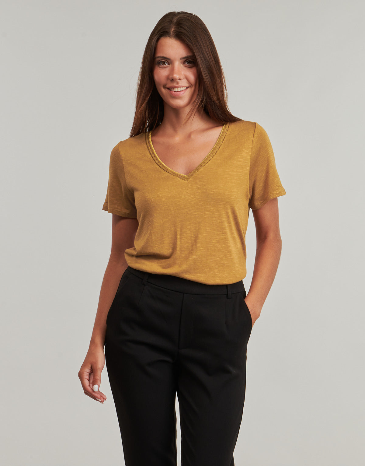 T-shirt Donna Vila  VINOEL   Giallo