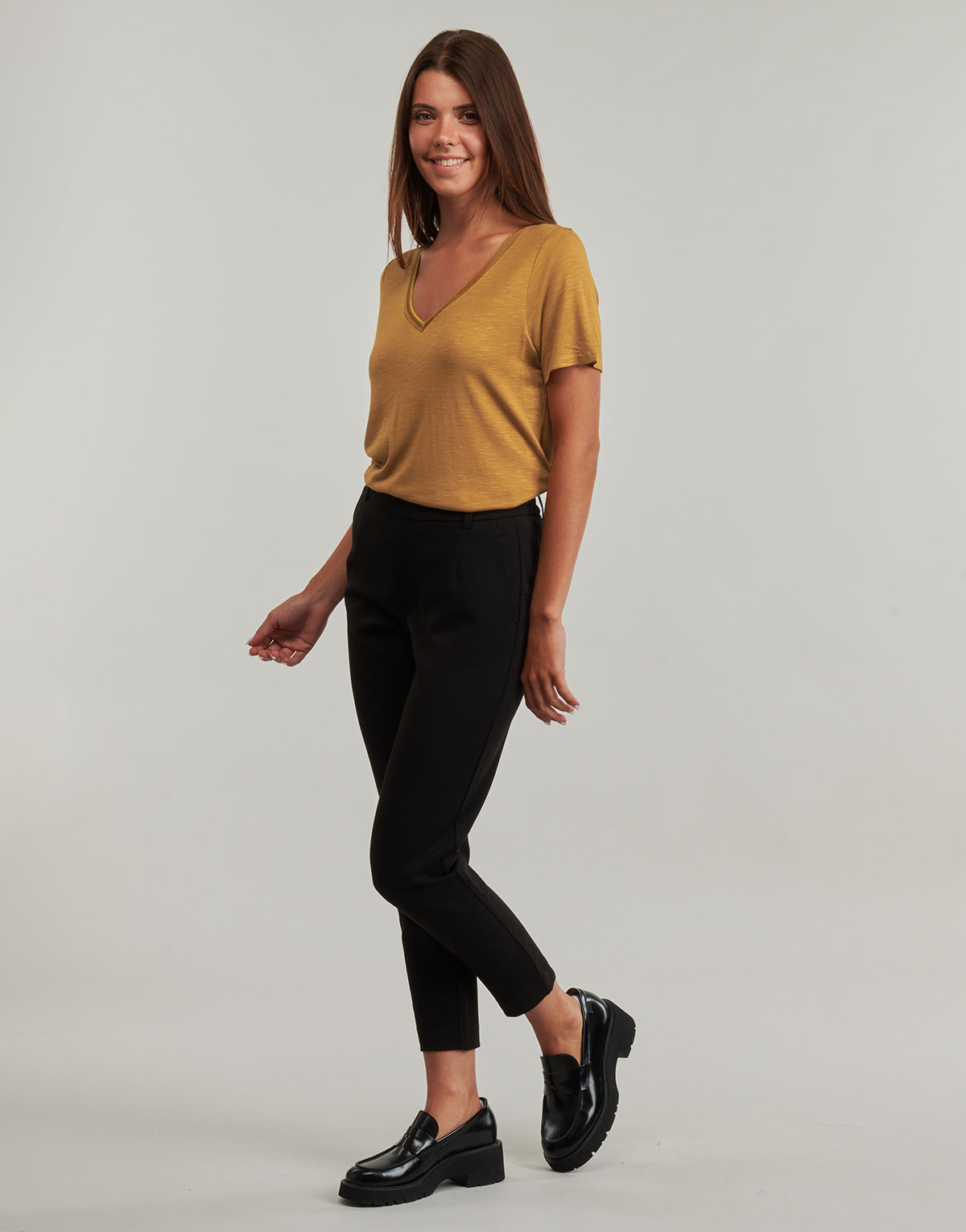 T-shirt Donna Vila  VINOEL   Giallo