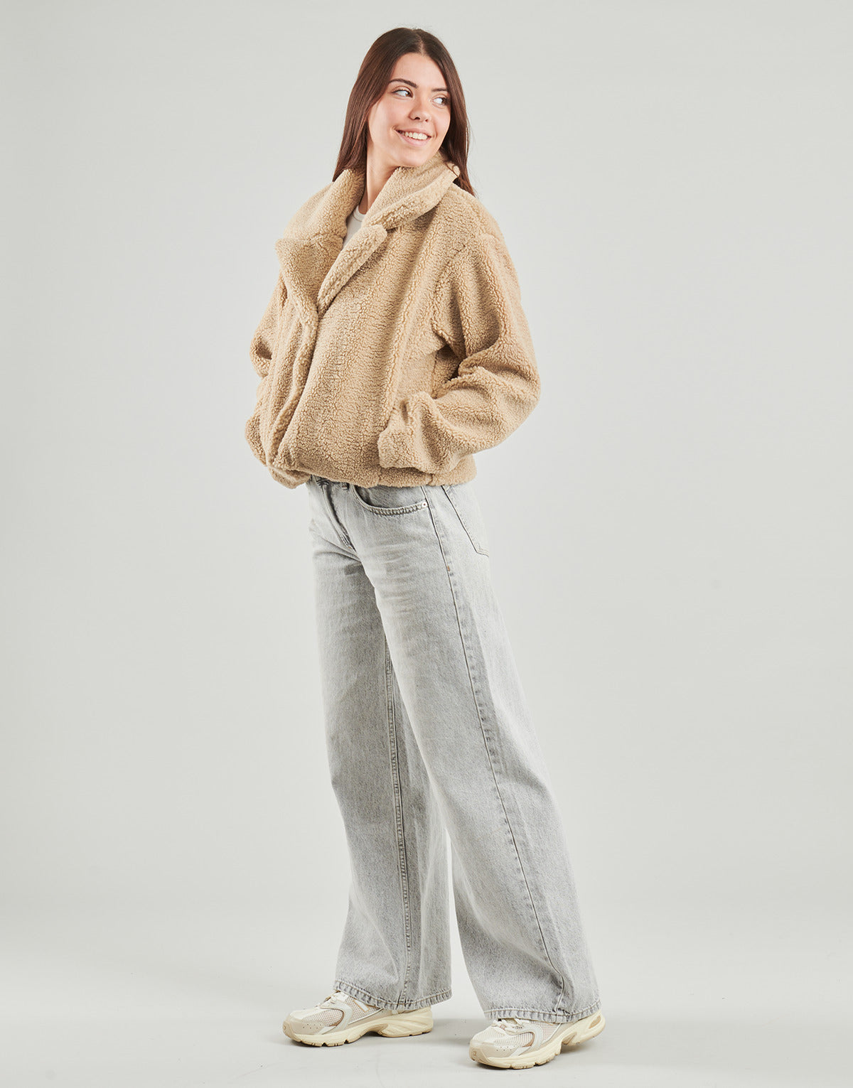 Mantella Donna Noisy May  NMNATI CROP  Beige