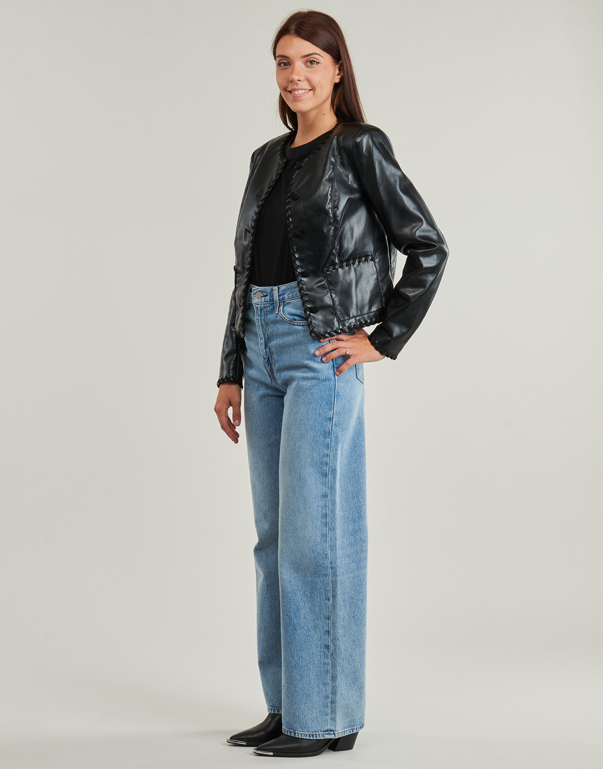 Giacca in pelle Donna Guess  LEONTINE  Nero